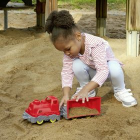 BIG-Freight-Train-Wagon-with-Tipper-Belt-Toy-1