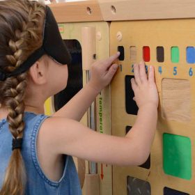 MASTERKIDZ-Educational-Board-Recognition-of-Materials-Textures-Sense-of-Touch-2