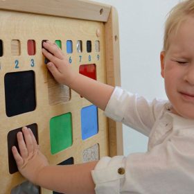 MASTERKIDZ-Educational-Board-Recognition-of-Materials-Textures-Sense-of-Touch-3