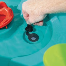 Step2-Splish-Splash-Seas-Water-Table™-with-Island-and-Accessories-3