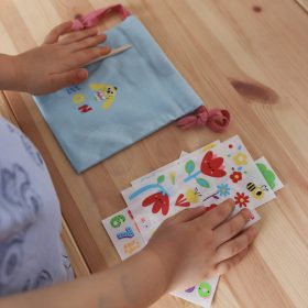 WOOPIE-ARTFUN-DIY-Bag-Decorating-Kit-Make-a-Bag-with-Your-Childs-Name-2