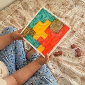 WOOPIE-Creative-Space-Puzzle-Logic-Board-Game-1