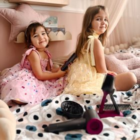 WOOPIE-Little-Hairdressers-Set-Hair-Dryer-Straightener-Accessories-1