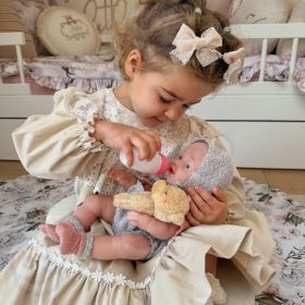 WOOPIE-ROYAL-Baby-Doll-36-cm-in-Teddy-Bear-Outfit-Feeding-Accessories-3