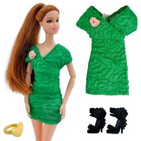 WOOPIE-ROYAL-Emi-Doll-30-cm-12-Hidden-Surprises-Clothes-and-Accessories-3