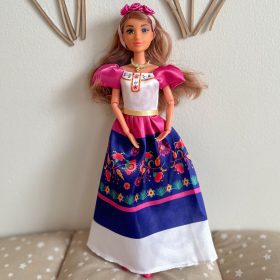 WOOPIE-ROYAL-Women-of-the-World-Dolls-Lily-Mexican-Traditional-Floral-Dress-1