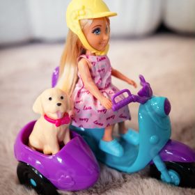 WOOPIE-Scooter-Doll-with-a-Dog-1