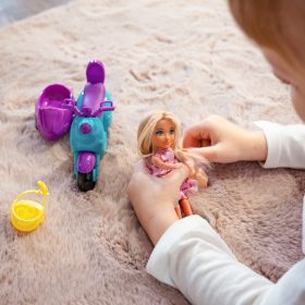 WOOPIE-Scooter-Doll-with-a-Dog-2