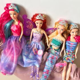 WOOPIE-Set-of-4-Magical-Princesses-4-in-1-Doll-Box-with-Accessories-3
