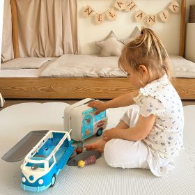 WOOPIE-XL-Doll-Camper-Set-with-Trailer-1