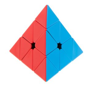 Delioniu-zaidimas-su-kubu-PYRAMINX-MoYu-1