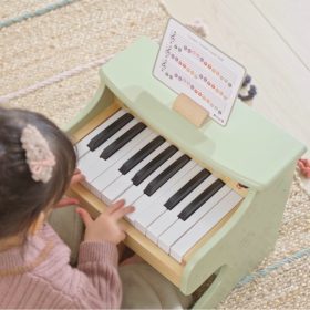 Viga-Green-Piano-Learning-to-Play-1
