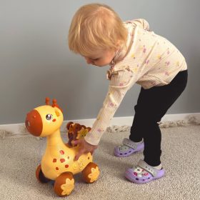 WOOPIE-Giraffe-Pusher-2-in-1-Bubble-Machine-for-Kids-3